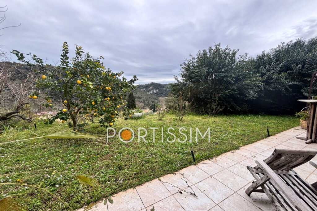 Villa individuelle La Colle-sur-Loup, – 5 pièces – 3 chambres – 224.00 m²