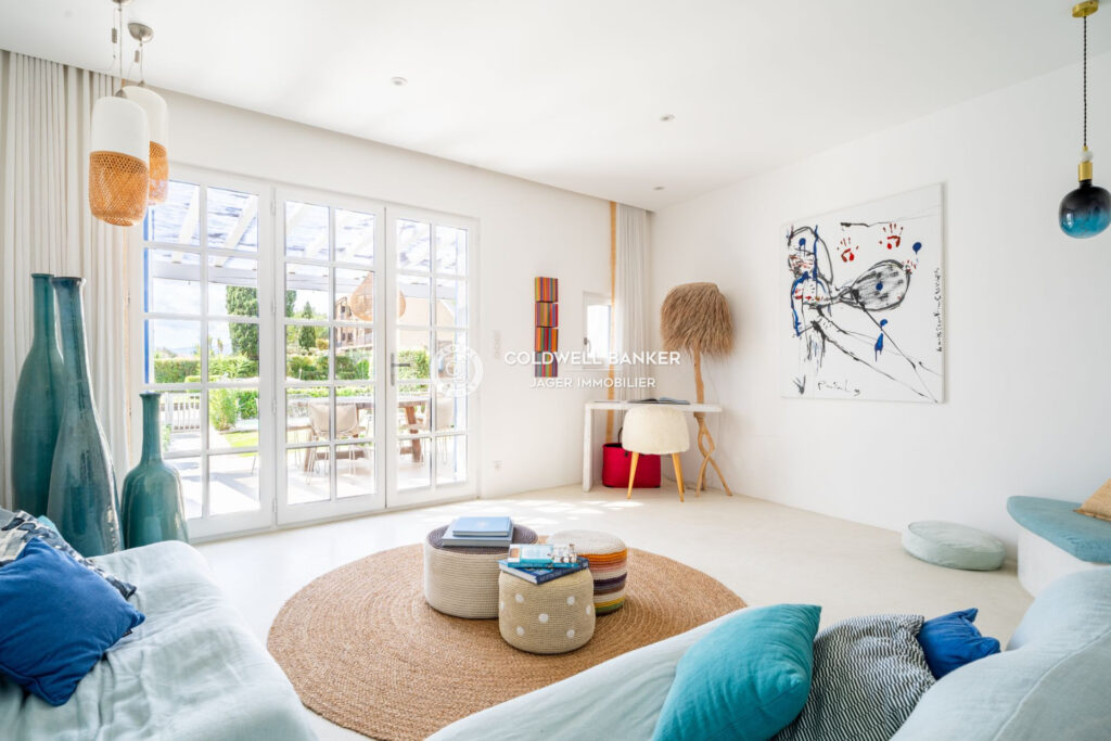 Double maison de pêcheur avec jardin, piscine et ponton d’amar – 8 pièces – 6 chambres – 170.00 m²