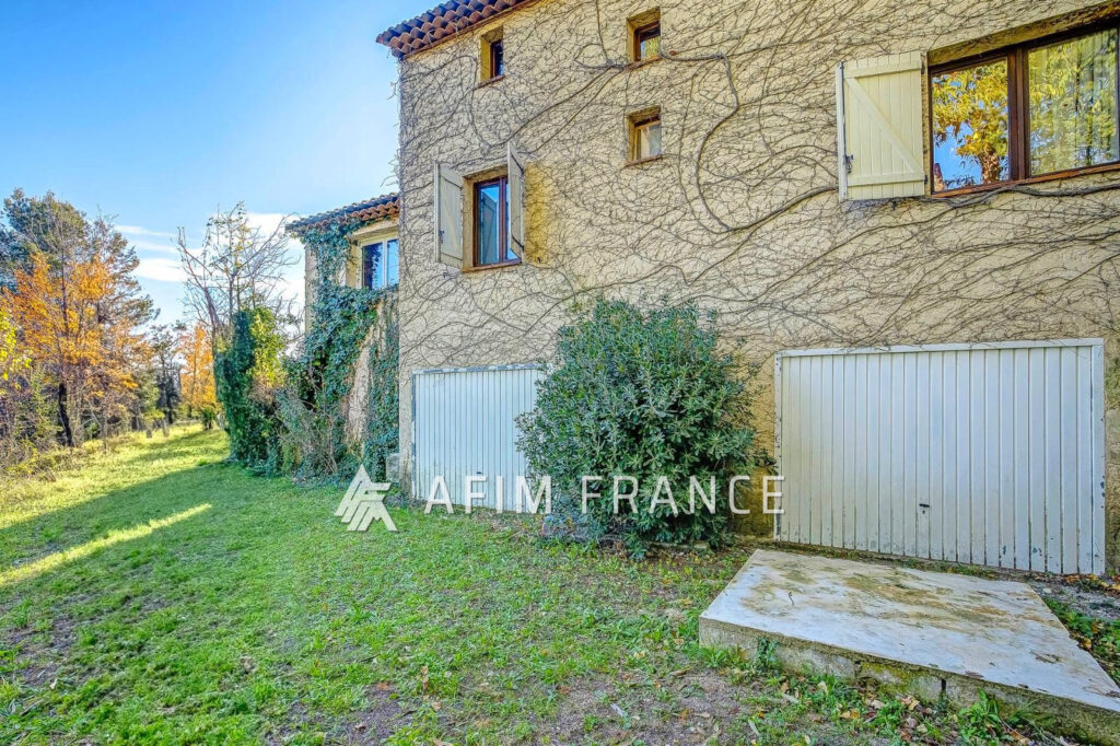vente villa provençale 6 Pièce(s) – 6 pièces – 5 chambres – 153.36 m²