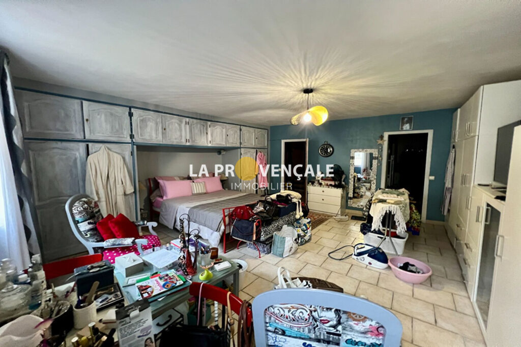 vente appartement 6 Pièce(s) – 6 pièces – 4 chambres – 155.30 m²