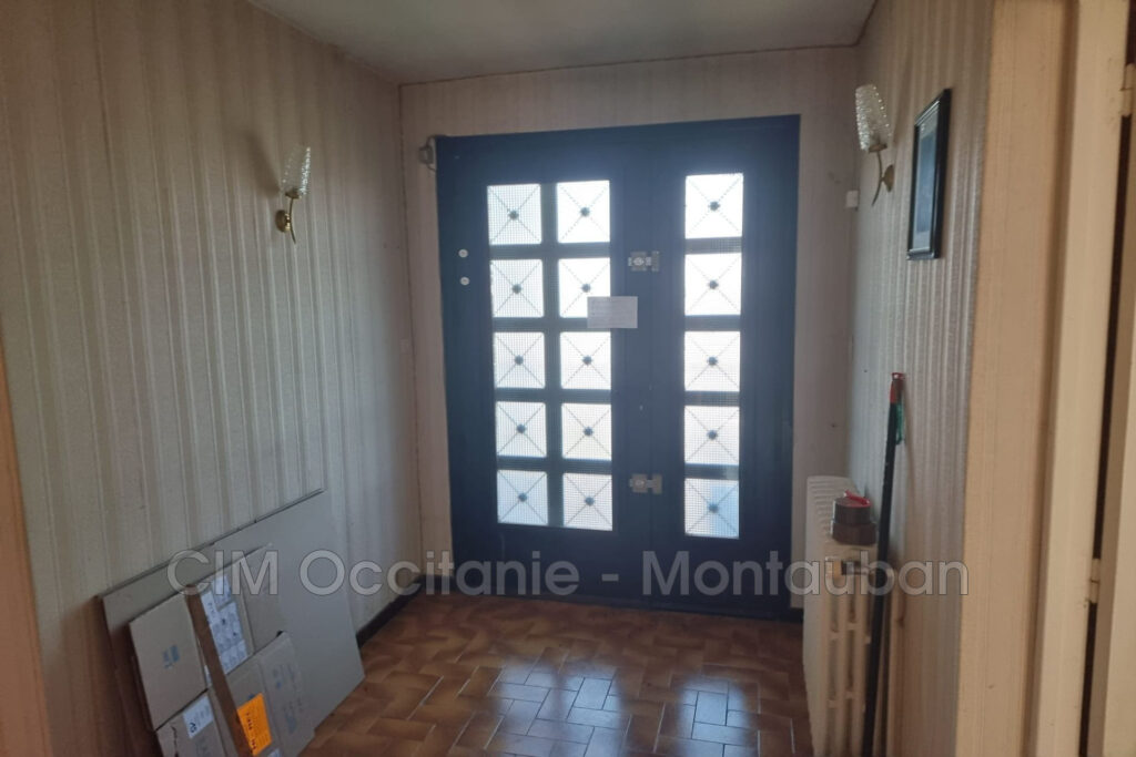 vente  – NR pièces – 5 chambres – 130.00 m²