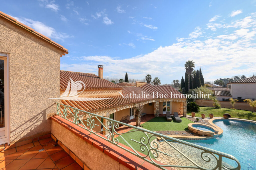 vente propriété – NR pièces – 4 chambres – 275.95 m²