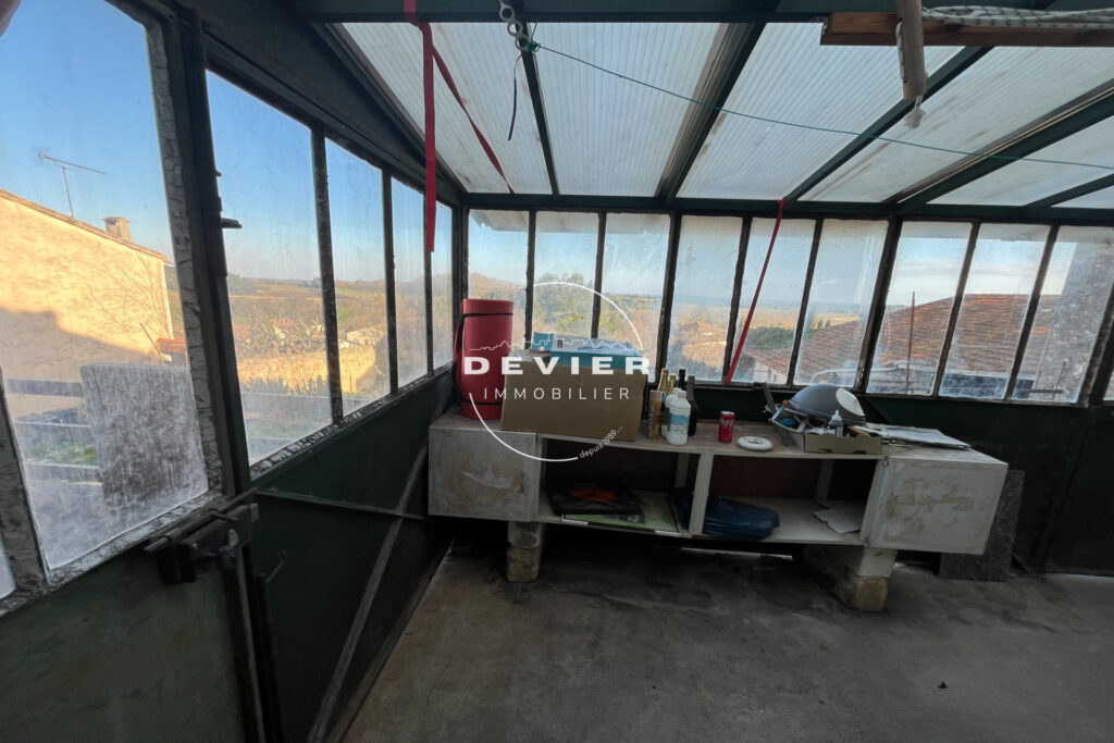 vente maison de village 5 Pièce(s) – 5 pièces – 2 chambres – 131.00 m²