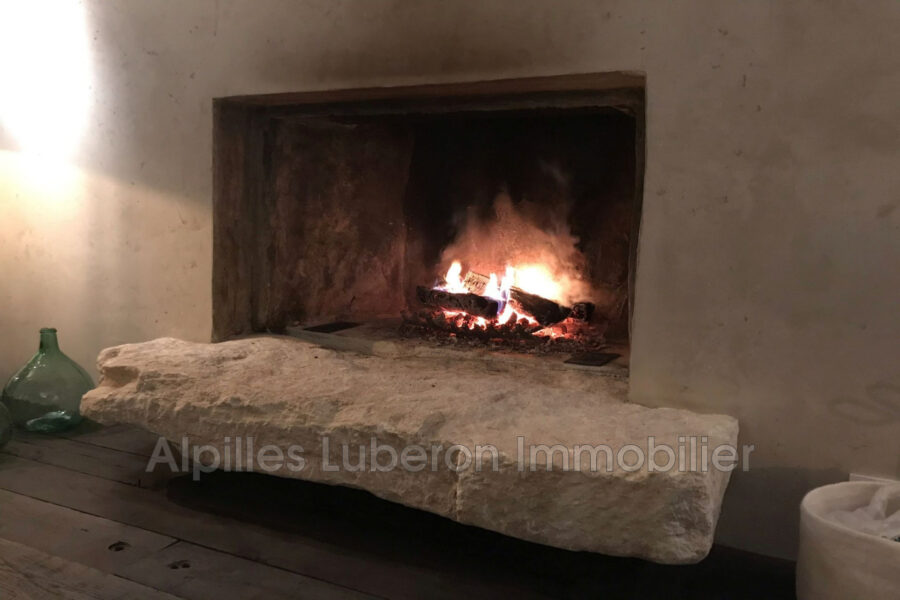Maison à louer à Eygalières