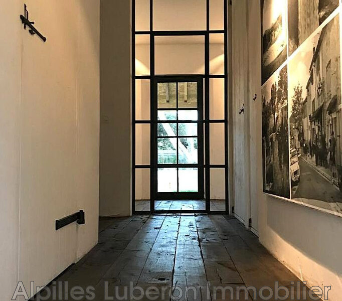 Maison à louer à Eygalières