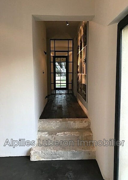 Maison à louer à Eygalières