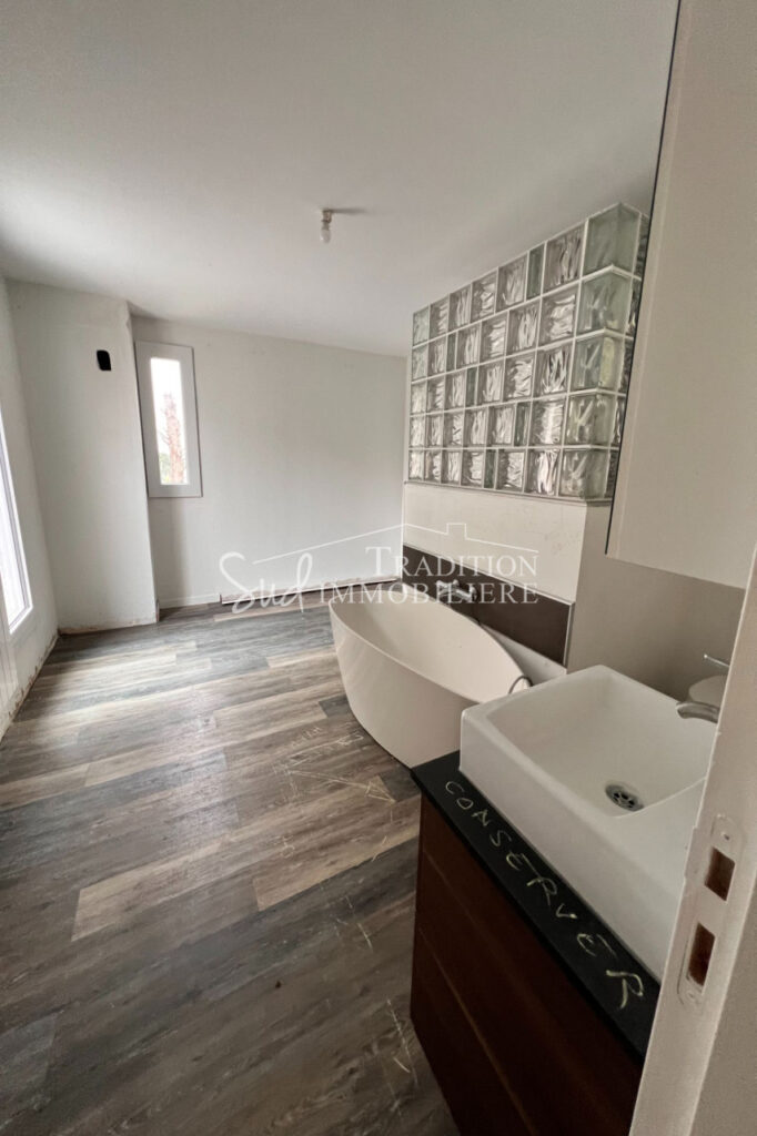 vente maison 2 Pièce(s) – 2 pièces – 3 chambres – 133.00 m²