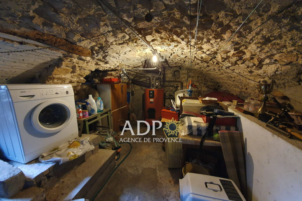 vente maison de village – NR pièces – 2 chambres – 85.00 m²