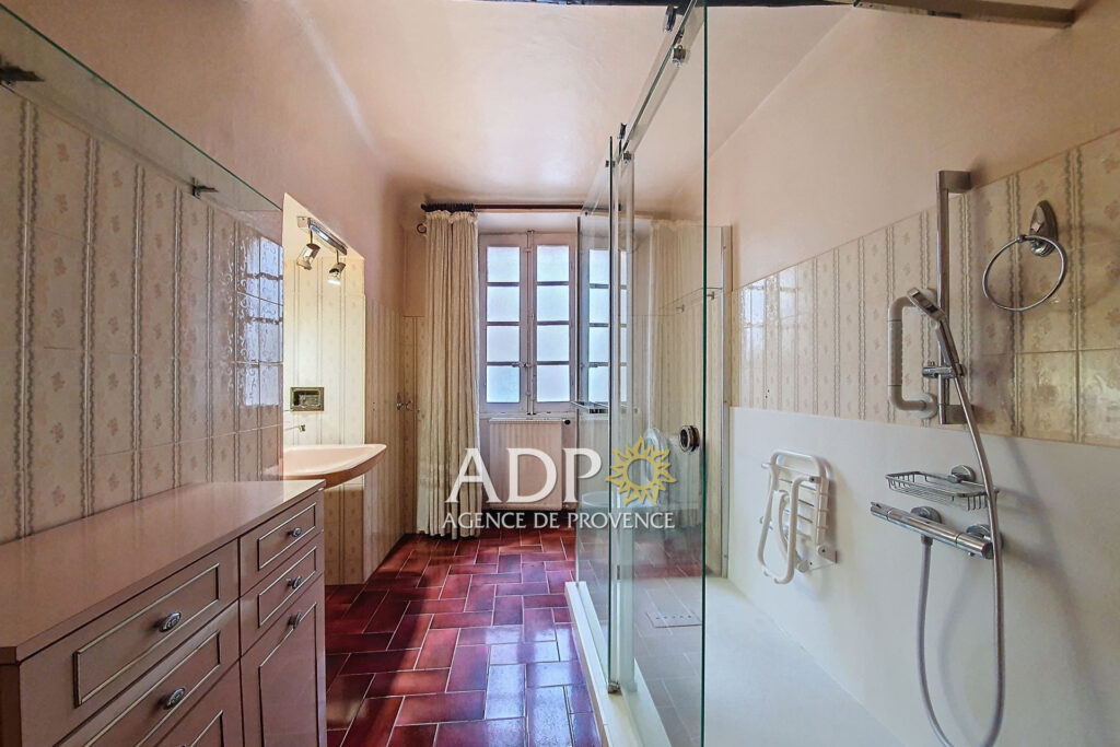 vente maison de village – NR pièces – 2 chambres – 85.00 m²