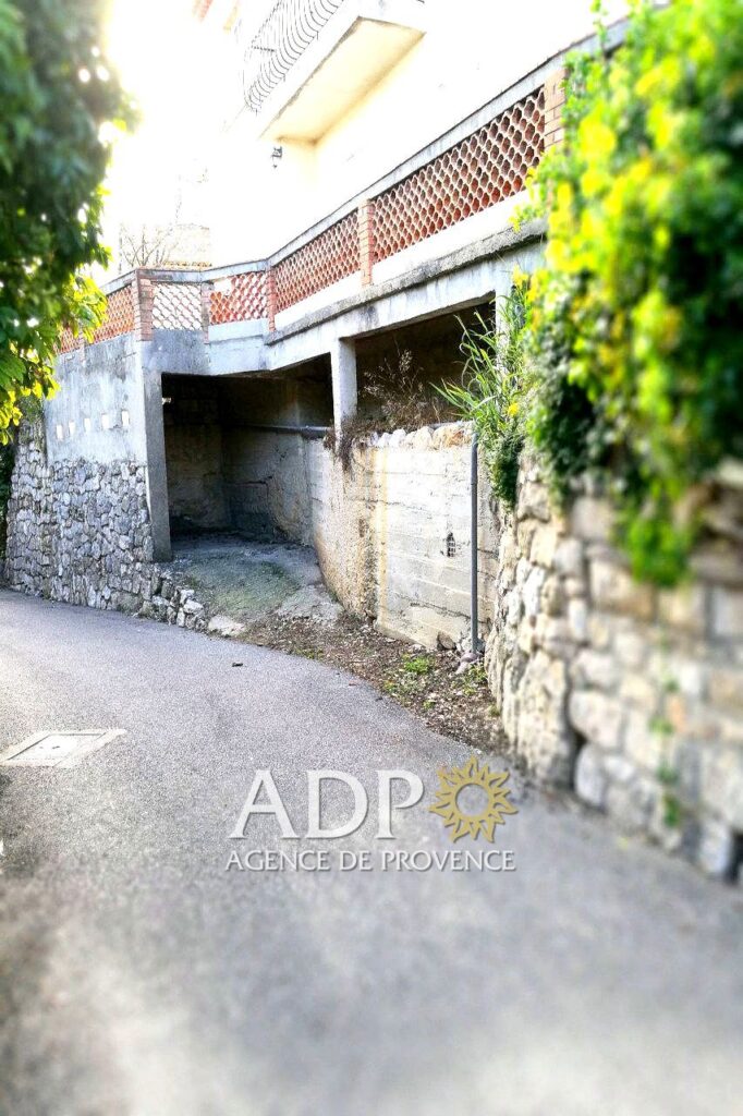 vente maison 5 Pièce(s) – 5 pièces – 3 chambres – 96.00 m²