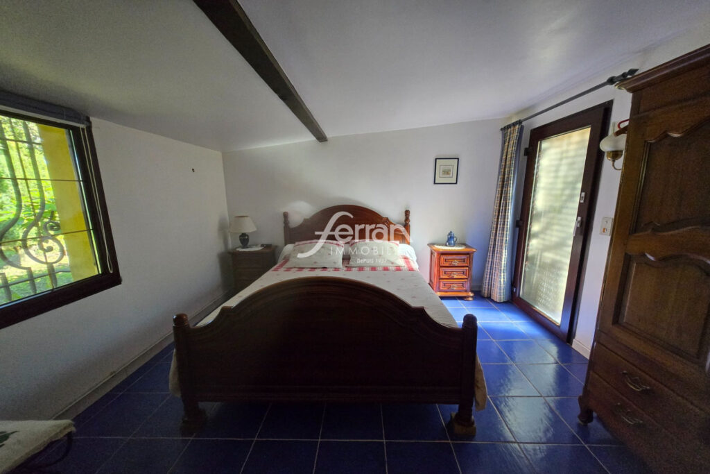 À vendre à Salernes un mas au charme d’antan sur un terrain de – 5 pièces – 3 chambres – 125.00 m²