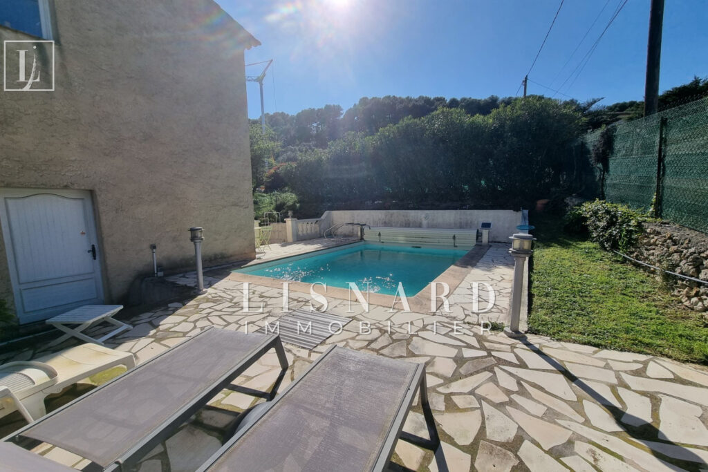 vente maison 4 Pièce(s) – 4 pièces – 3 chambres – 105.00 m²