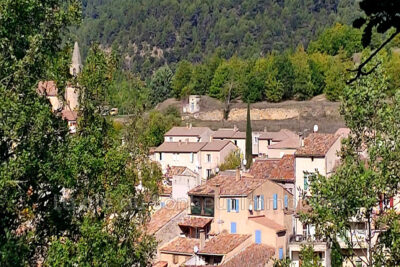 Appartement T5 avec terrasse, garage et cave. – 5 pièces – 3 chambres – 93.30 m²