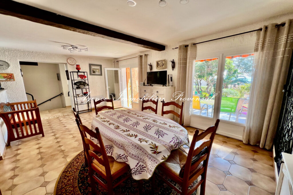 vente maison 5 Pièce(s) – 5 pièces – 3 chambres – 110.00 m²