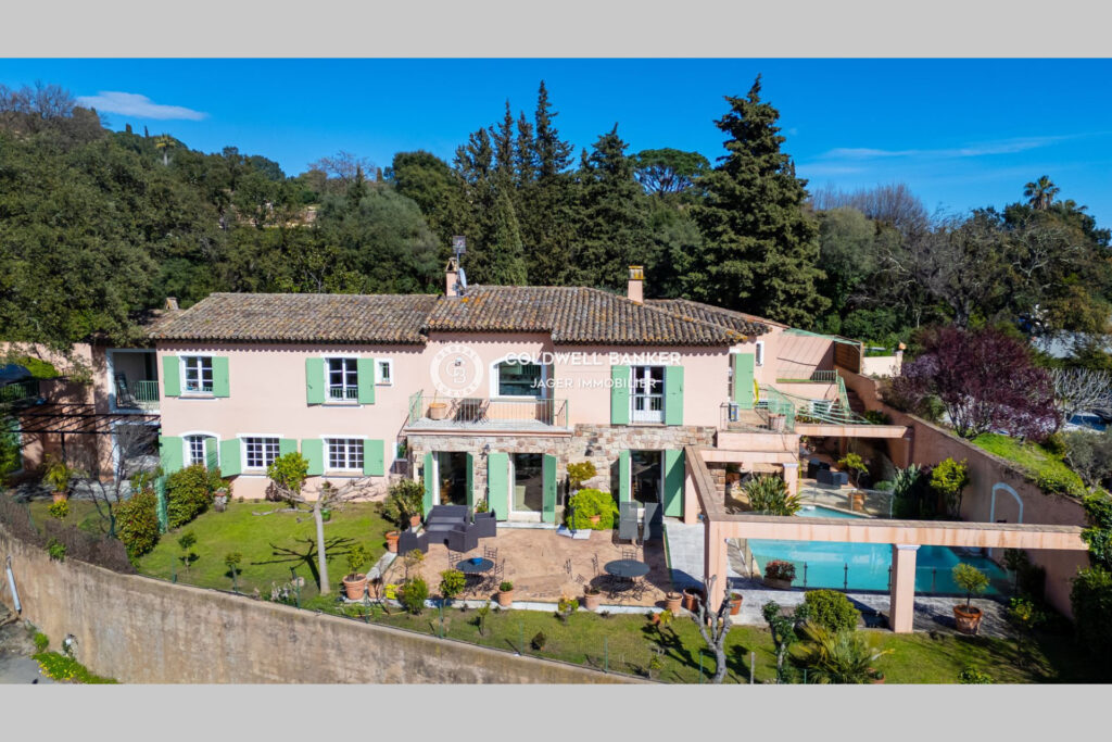 vente villa provençale 12 Pièce(s) – 12 pièces – 7 chambres – 400.00 m²