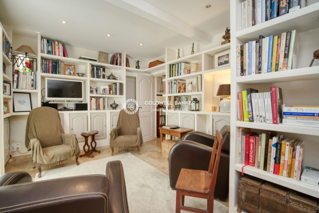 vente villa provençale 12 Pièce(s) – 12 pièces – 7 chambres – 400.00 m²