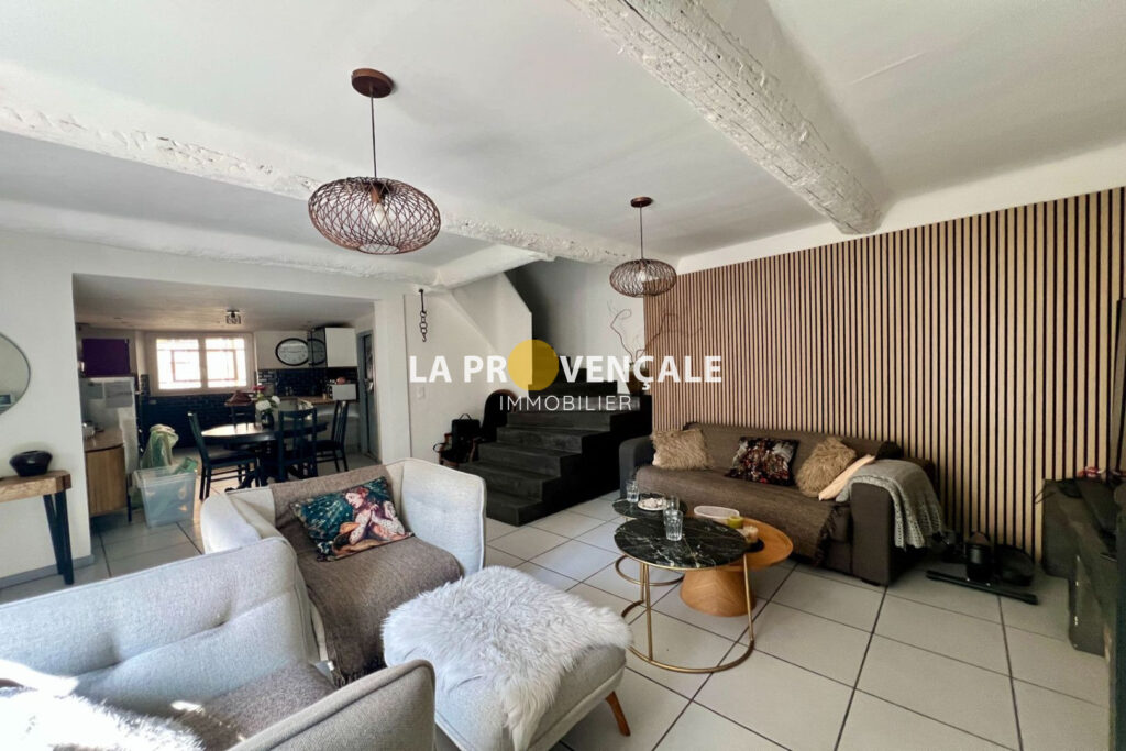 vente maison 4 Pièce(s) – 4 pièces – 3 chambres – 150.00 m²