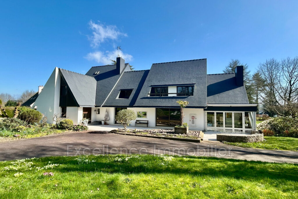 vente maison 10 Pièce(s) – 10 pièces – 5 chambres – 320.00 m²