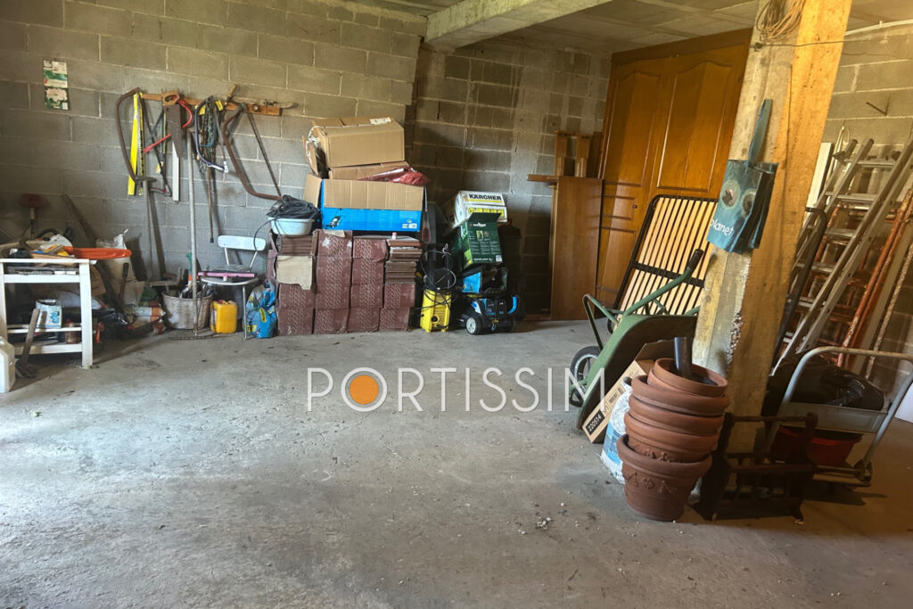 NICE/LA TRINITE/MAISON DE MAÇON INDIVIDUELLE/4PIECES/CALME – 5 pièces – 3 chambres – 115.00 m²