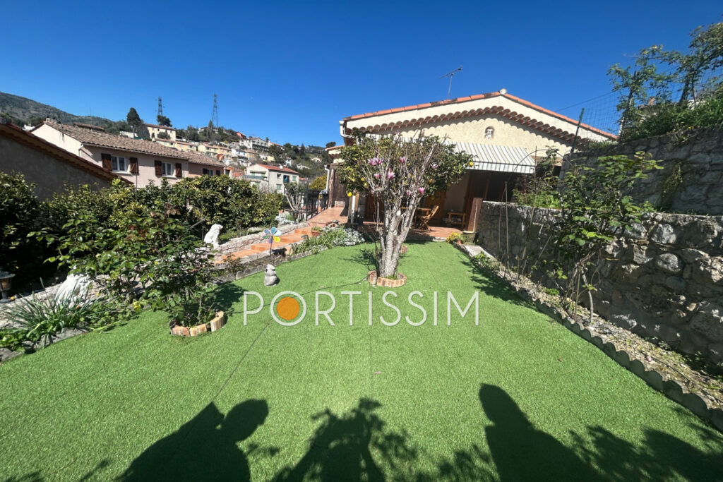 NICE/LA TRINITE/MAISON DE MAÇON INDIVIDUELLE/4PIECES/CALME – 5 pièces – 3 chambres – 115.00 m²