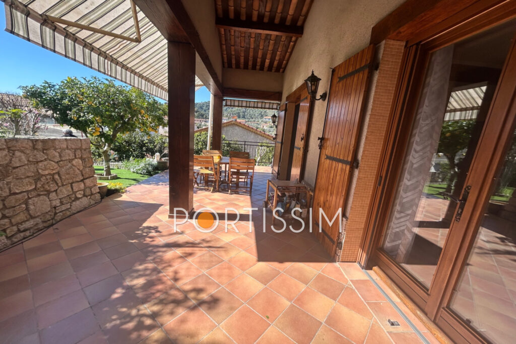 NICE/LA TRINITE/MAISON DE MAÇON INDIVIDUELLE/4PIECES/CALME – 5 pièces – 3 chambres – 115.00 m²