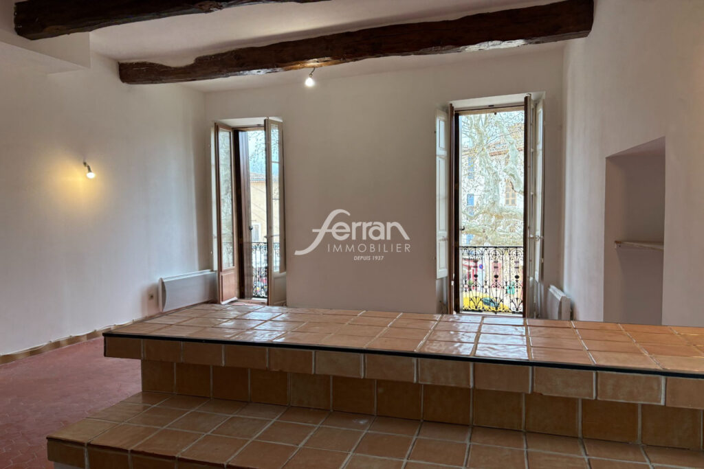 A louer à Salernes T3 en duplex – 3 pièces – 2 chambres – 64.33 m²