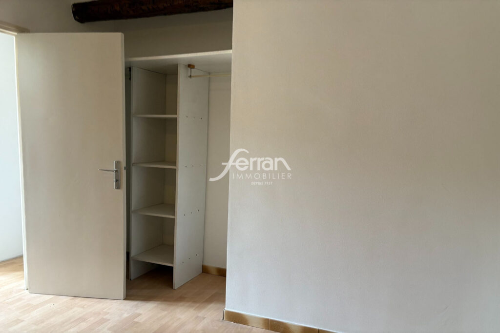 A louer à Salernes T3 en duplex – 3 pièces – 2 chambres – 64.33 m²