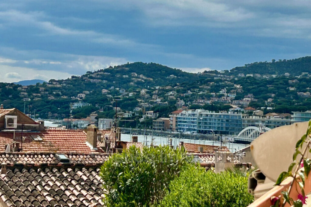 vente appartement 3 Pièce(s) – 3 pièces – 2 chambres – 103.00 m²