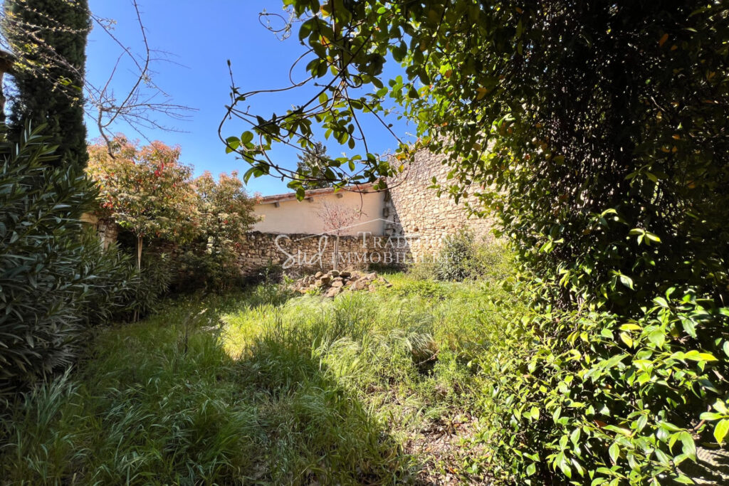 EXCLUSIVITE – MAISON ANCIENNE – MAUSSANE LES ALPILLES – NR pièces – 3 chambres – 140.00 m²