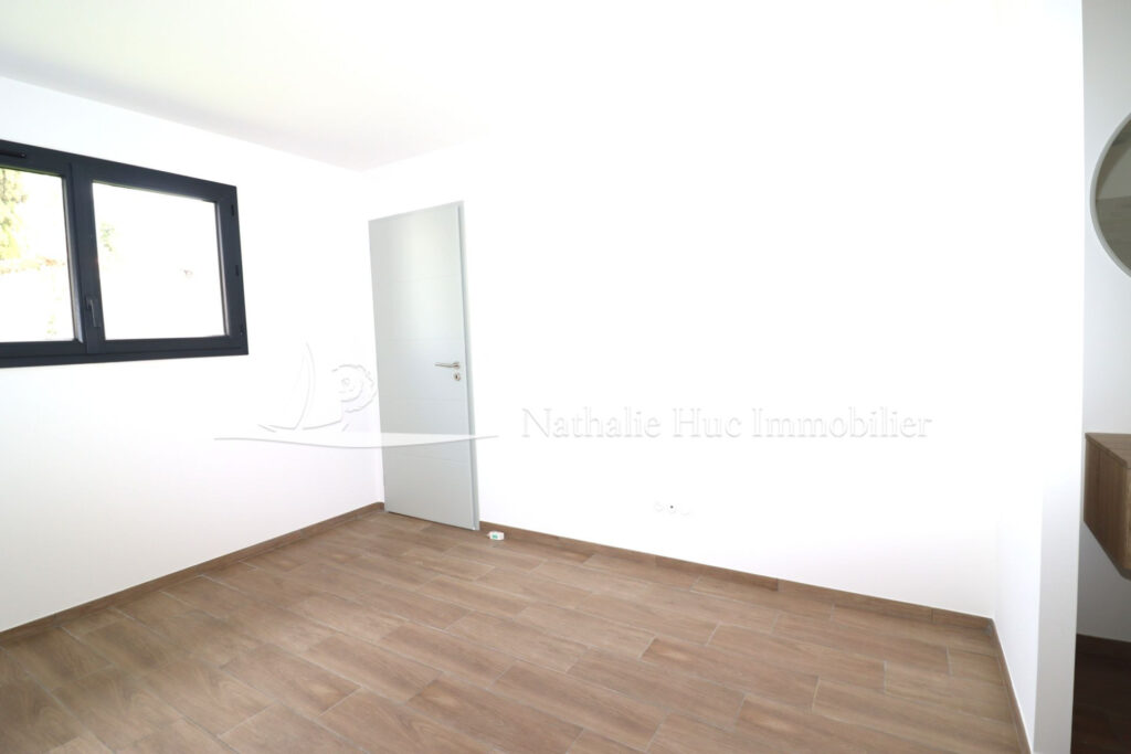 vente villa 4 Pièce(s) – 4 pièces – 3 chambres – 93.00 m²