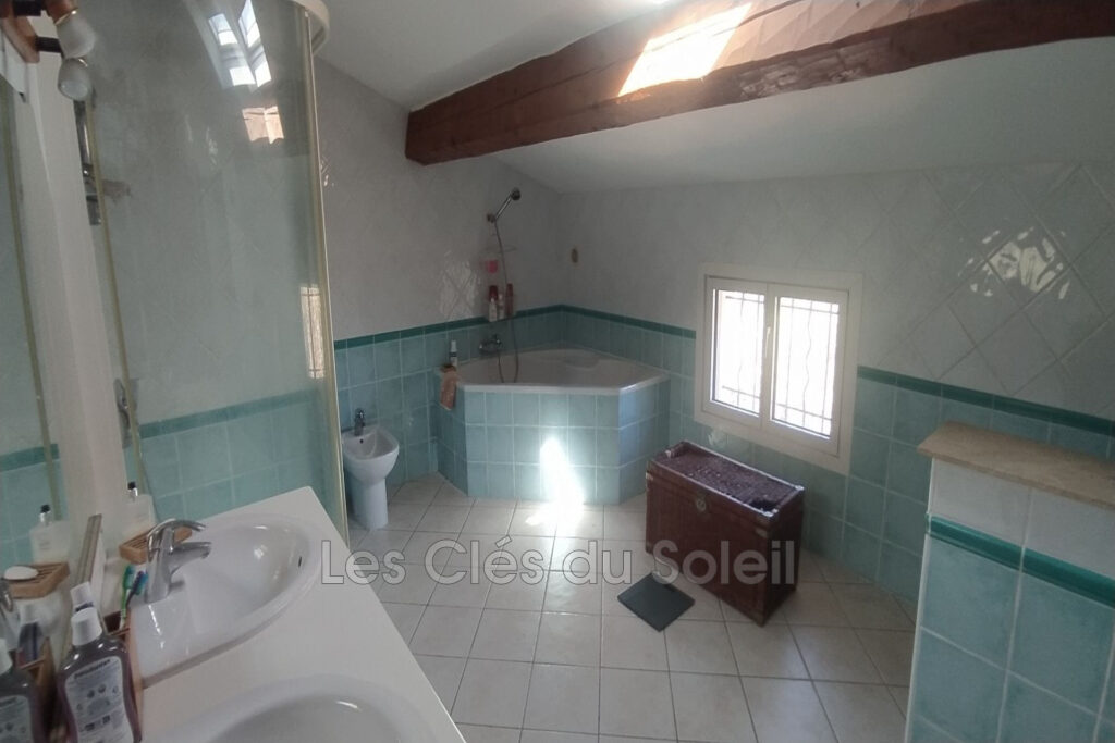 vente maison 4 Pièce(s) – 4 pièces – 3 chambres – 150.00 m²