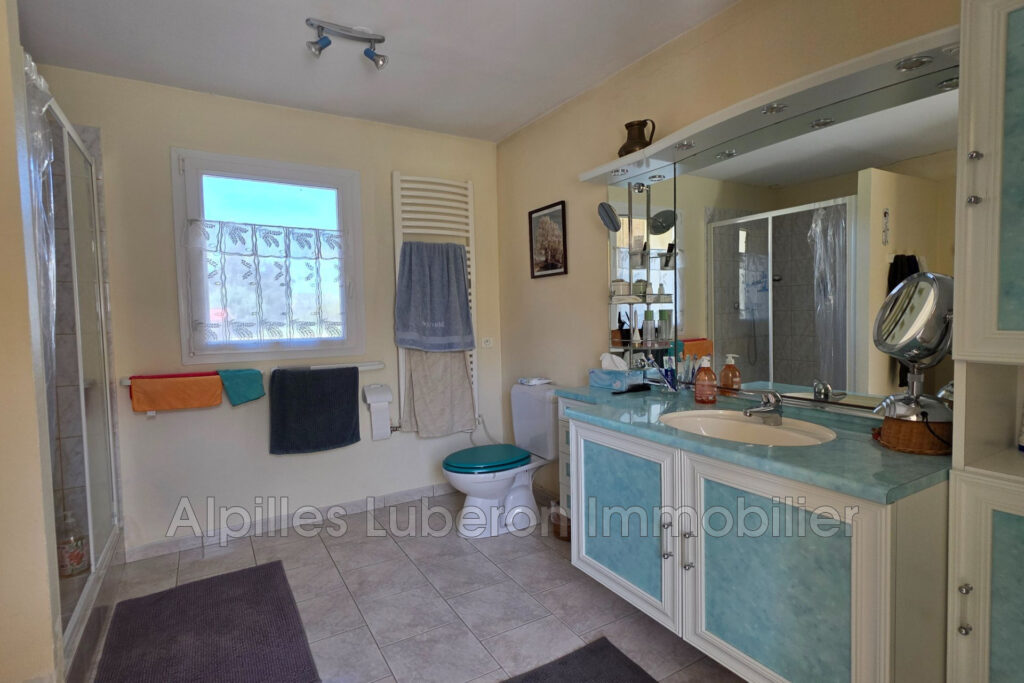 vente maison 4 Pièce(s) – 4 pièces – 3 chambres – 220.00 m²