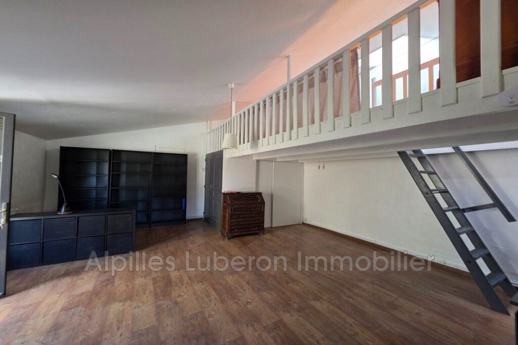 vente maison 4 Pièce(s) – 4 pièces – 3 chambres – 220.00 m²