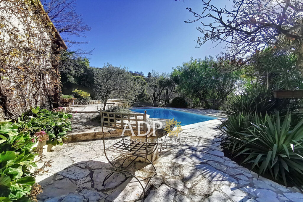 AUTHENTIQUE MAS PROVENÇAL À GRASSE SAINT-FRANÇOIS Belle vue –  – NR pièces – 3 chambres – 131.39 m²