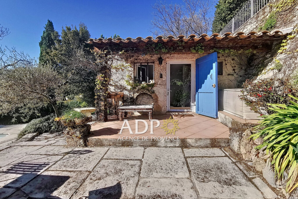 AUTHENTIQUE MAS PROVENÇAL À GRASSE SAINT-FRANÇOIS Belle vue –  – NR pièces – 3 chambres – 131.39 m²