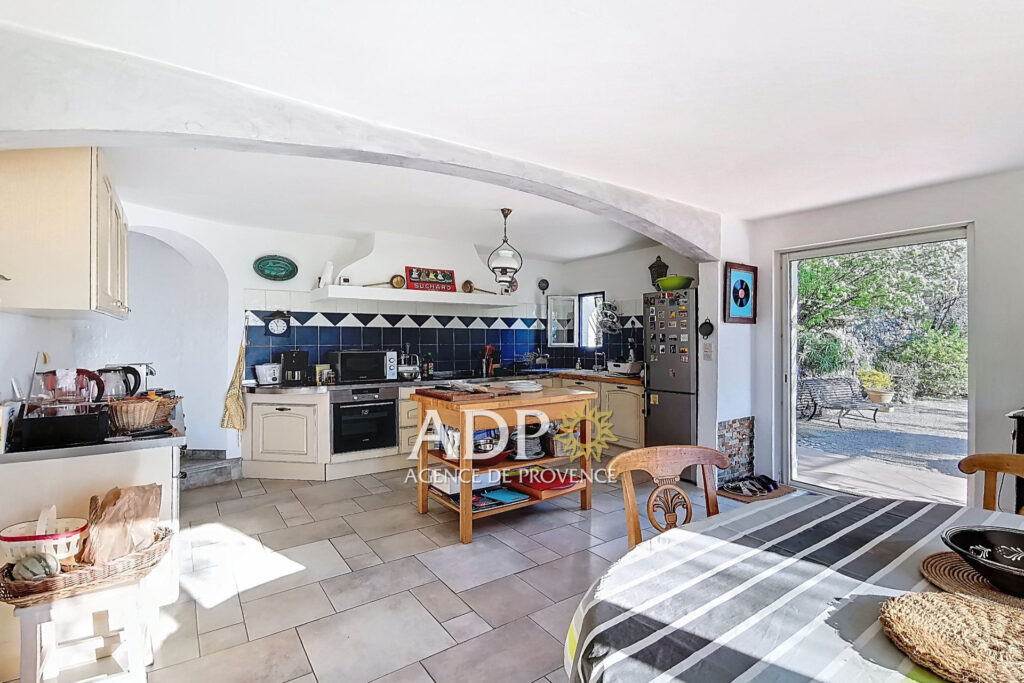 AUTHENTIQUE MAS PROVENÇAL À GRASSE SAINT-FRANÇOIS Belle vue –  – NR pièces – 3 chambres – 131.39 m²