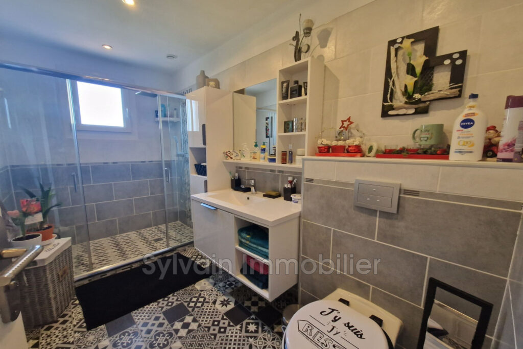 vente maison 6 Pièce(s) – 6 pièces – 3 chambres – 130.00 m²