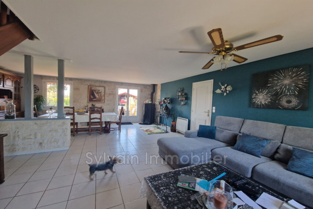 vente maison 6 Pièce(s) – 6 pièces – 3 chambres – 130.00 m²