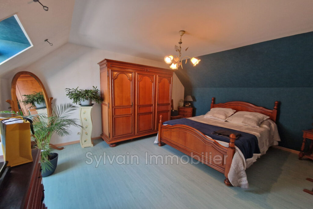 vente maison 6 Pièce(s) – 6 pièces – 3 chambres – 130.00 m²