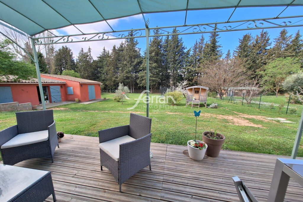 A vendre à Villecroze villa 3ch avec T2 indépendant  – 4 pièces – 3 chambres – 118.00 m²