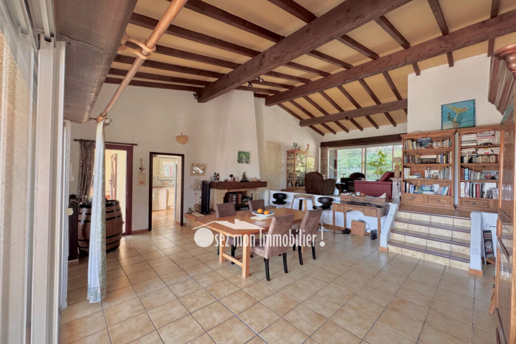 vente maison de caractère 6 Pièce(s) – 6 pièces – 4 chambres – 146.00 m²