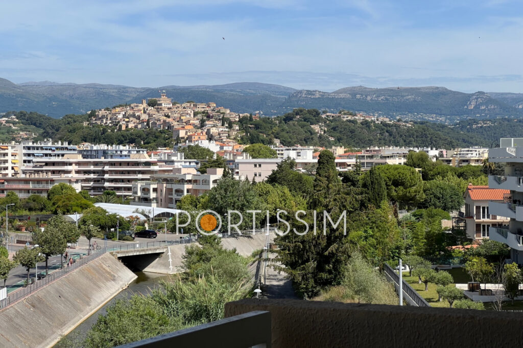 Cagnes-Sur-Mer / appartement 3 pièces / proche mer / parking – 3 pièces – 2 chambres – 73.50 m²