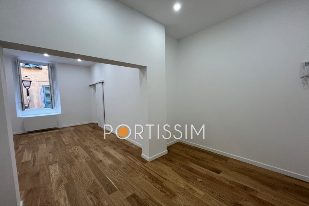 NICE – VIEUX NICE – APPARTEMENT 3/4 PIECES; – 3 pièces – 3 chambres – 58.00 m²