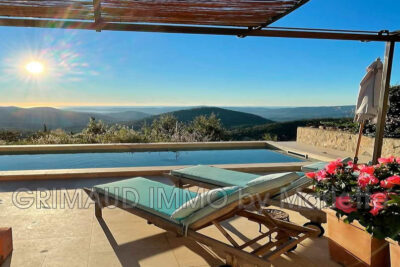 Maison à vendre à La garde-freinet