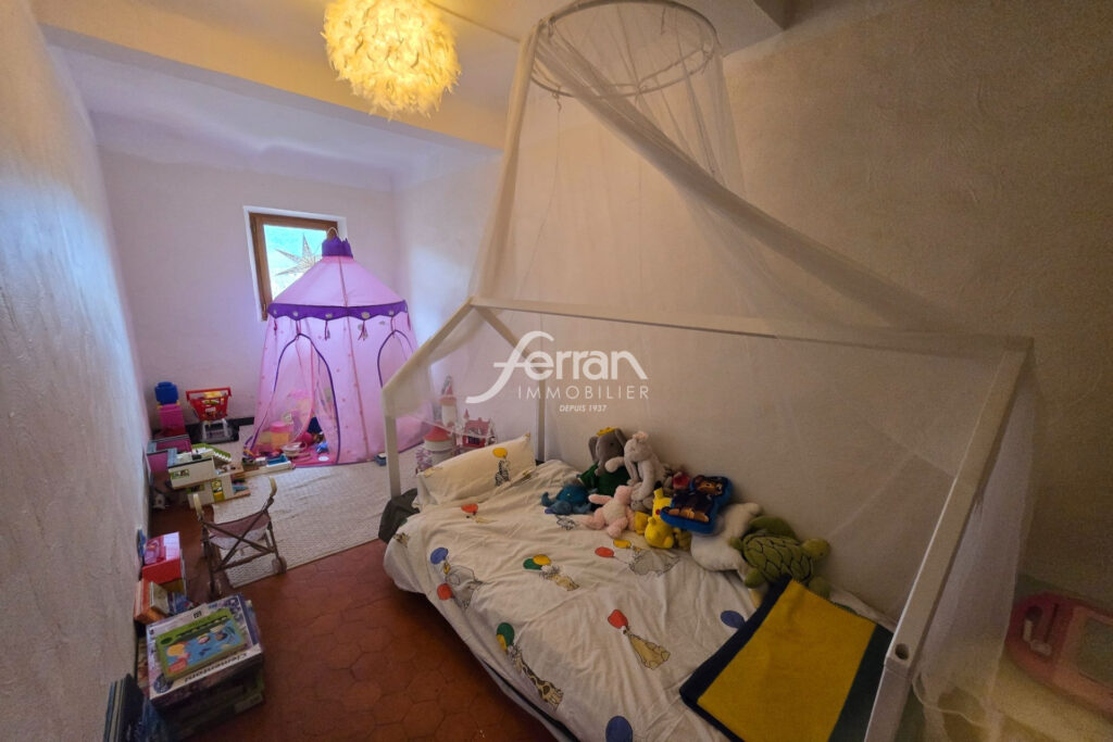 A vendre à Salernes appartement type 3 – 3 pièces – 2 chambres – 58.00 m²