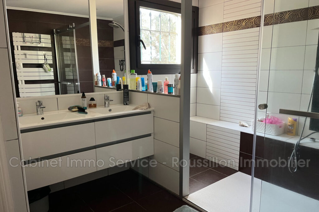 vente propriété – NR pièces – 5 chambres – 177.71 m²