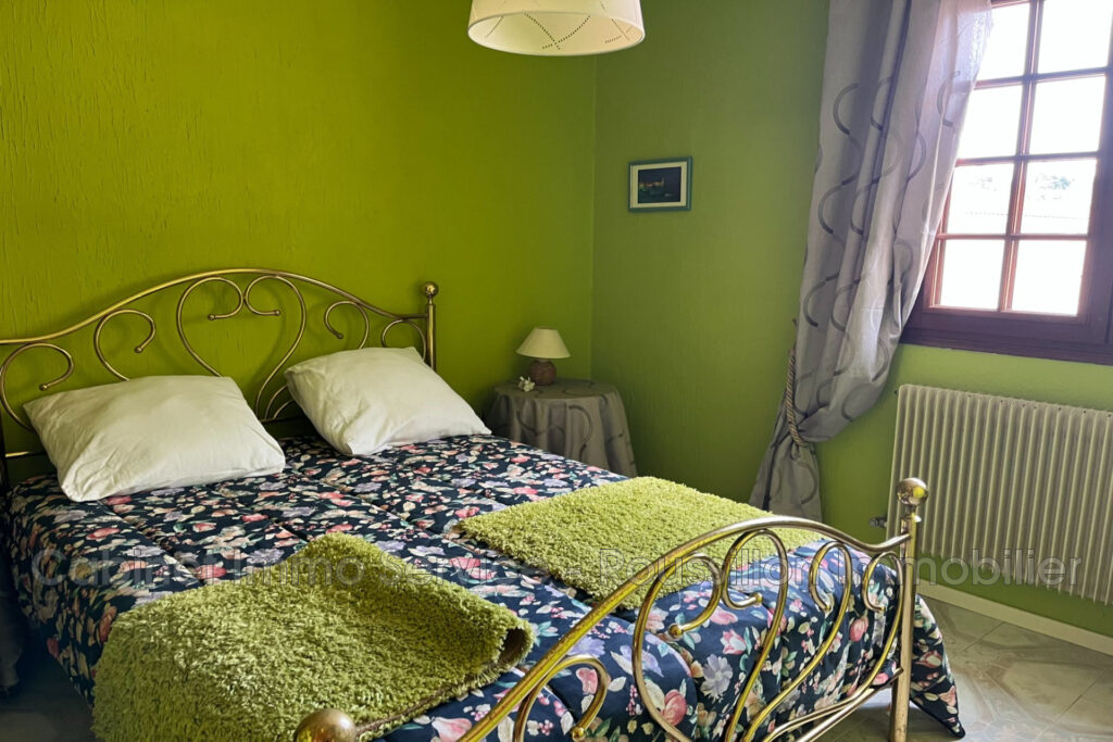 vente propriété – NR pièces – 5 chambres – 177.71 m²