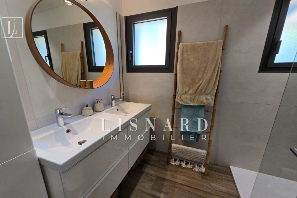 vente maison récente 4 Pièce(s) – 4 pièces – 4 chambres – 145.00 m²