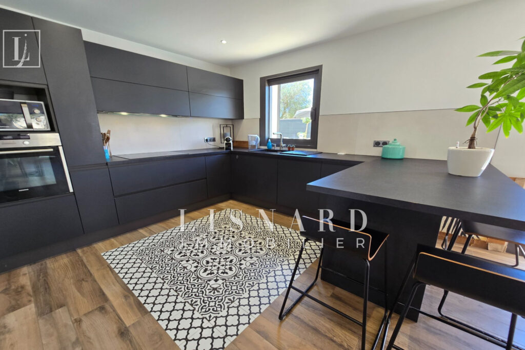 vente maison récente 4 Pièce(s) – 4 pièces – 4 chambres – 145.00 m²