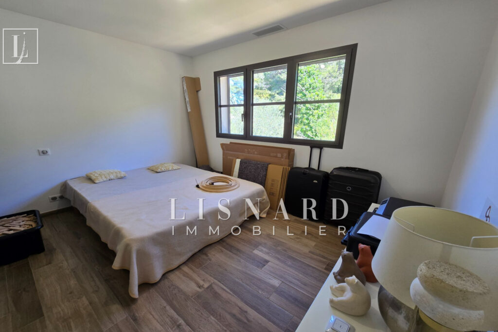 vente maison récente 4 Pièce(s) – 4 pièces – 4 chambres – 145.00 m²